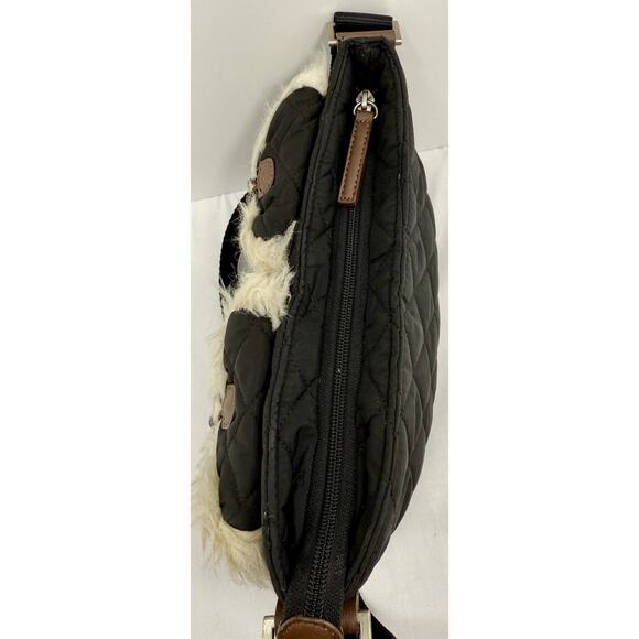 Old Navy Clutch Shoulder Bag Quilted Black Faux Fur Trim Winter EUC - Picture 7 of 10